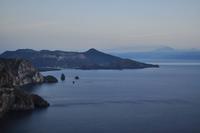Aussichtspunkt Quattroocchi_Blick nach Vulcano und zum Ätna (etwas rechts)