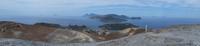 Gipfel des Gran Cratere, Vulcano - Blick über alle Äolische Inseln (von Links) Alicudi, Filicudi, Salina, Lipari, Panarea und Stromboli un natürlich Vulcano