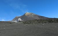 Unimog-Fahrzeuge am Ätna
