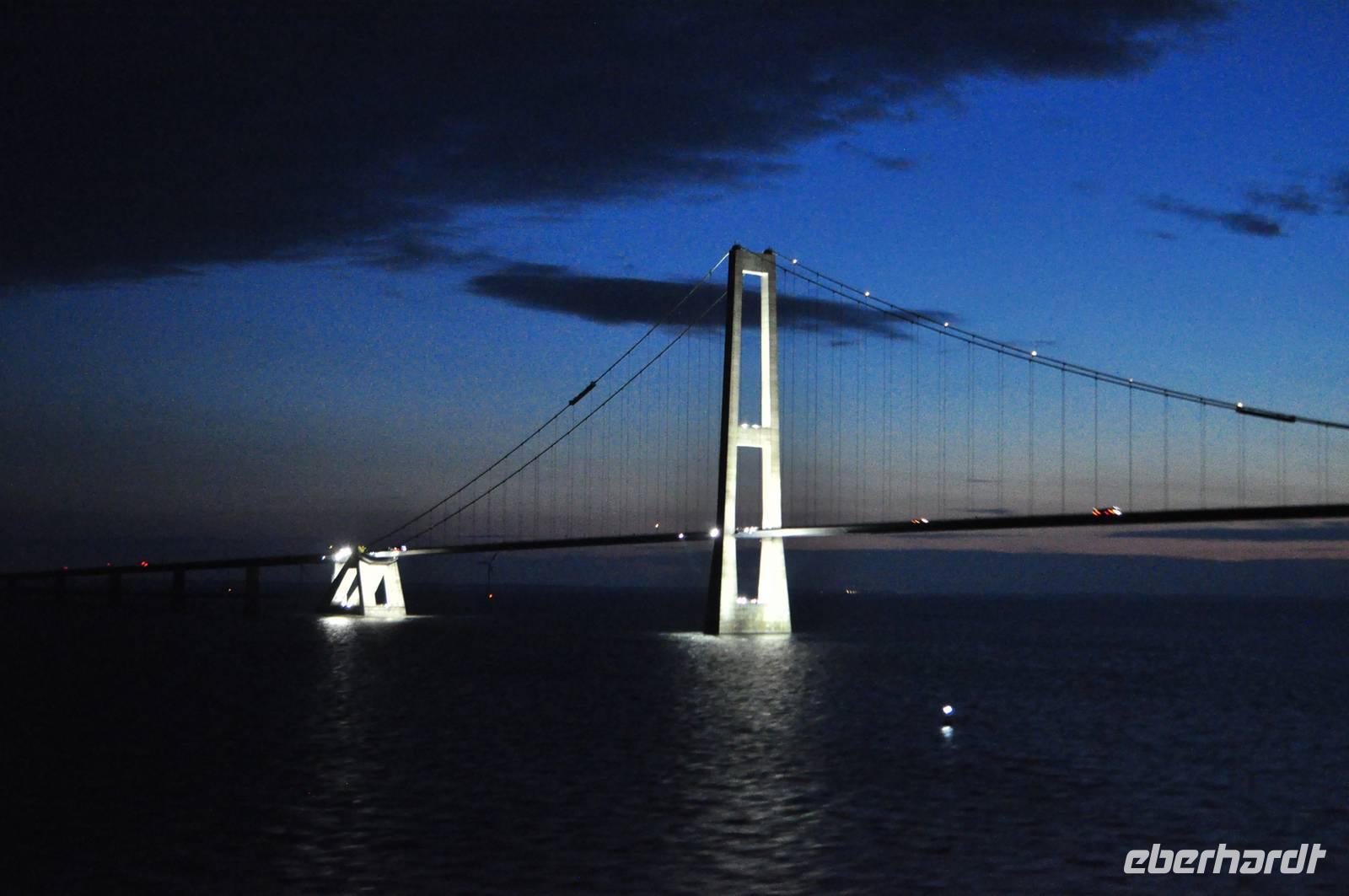 Stena Germanica auf dem Weg von Kiel nach Göteborg - Querung Großer Belt Brücke