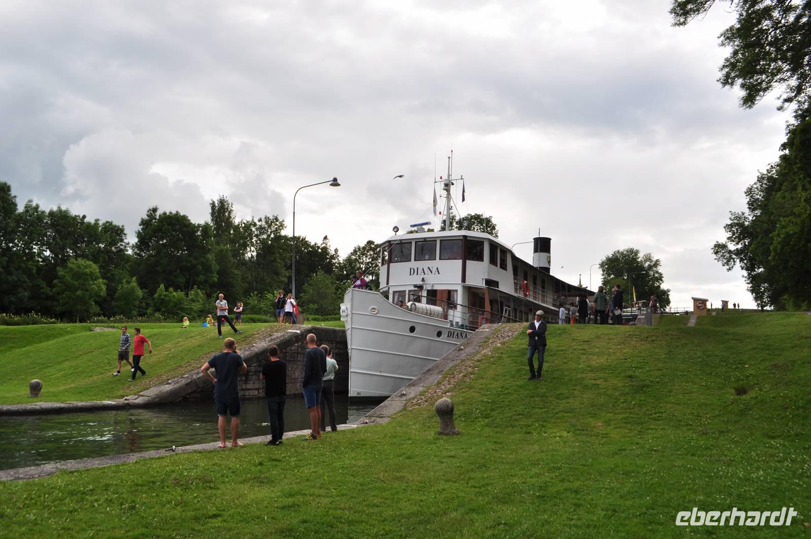 Carl Johann Slussen in Berg am Götakanal - Blaues Band Schweden - MS Diana