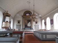 Rök-Kirche am Runenstein