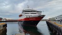 M/S Richard With der Hurtigruten in Svolvær