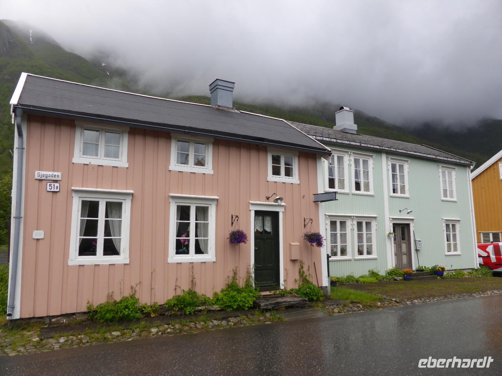 Mosjoen - Holzhaussiedlung