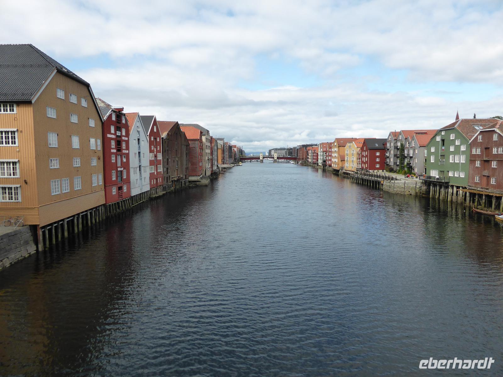 Trondheim - am Nidufer