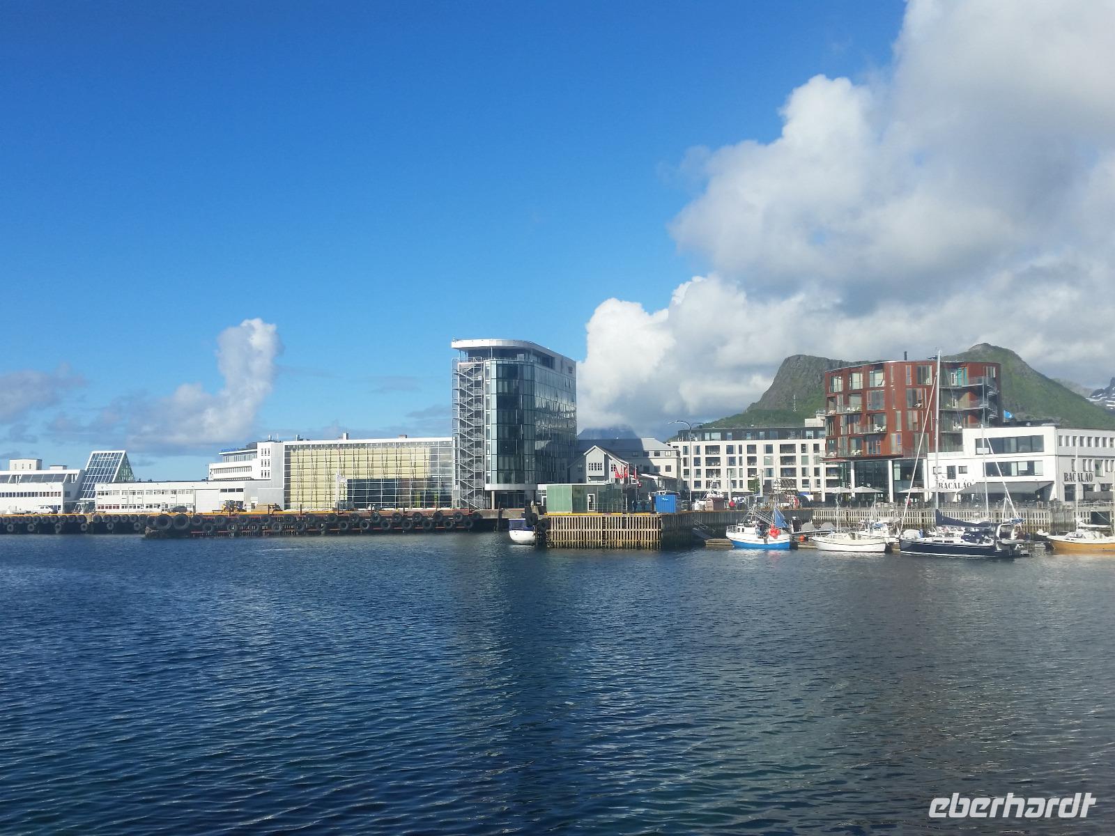 067-Lofoten_Svolvaer