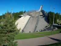 Holmenkollen, Sprungschanze 