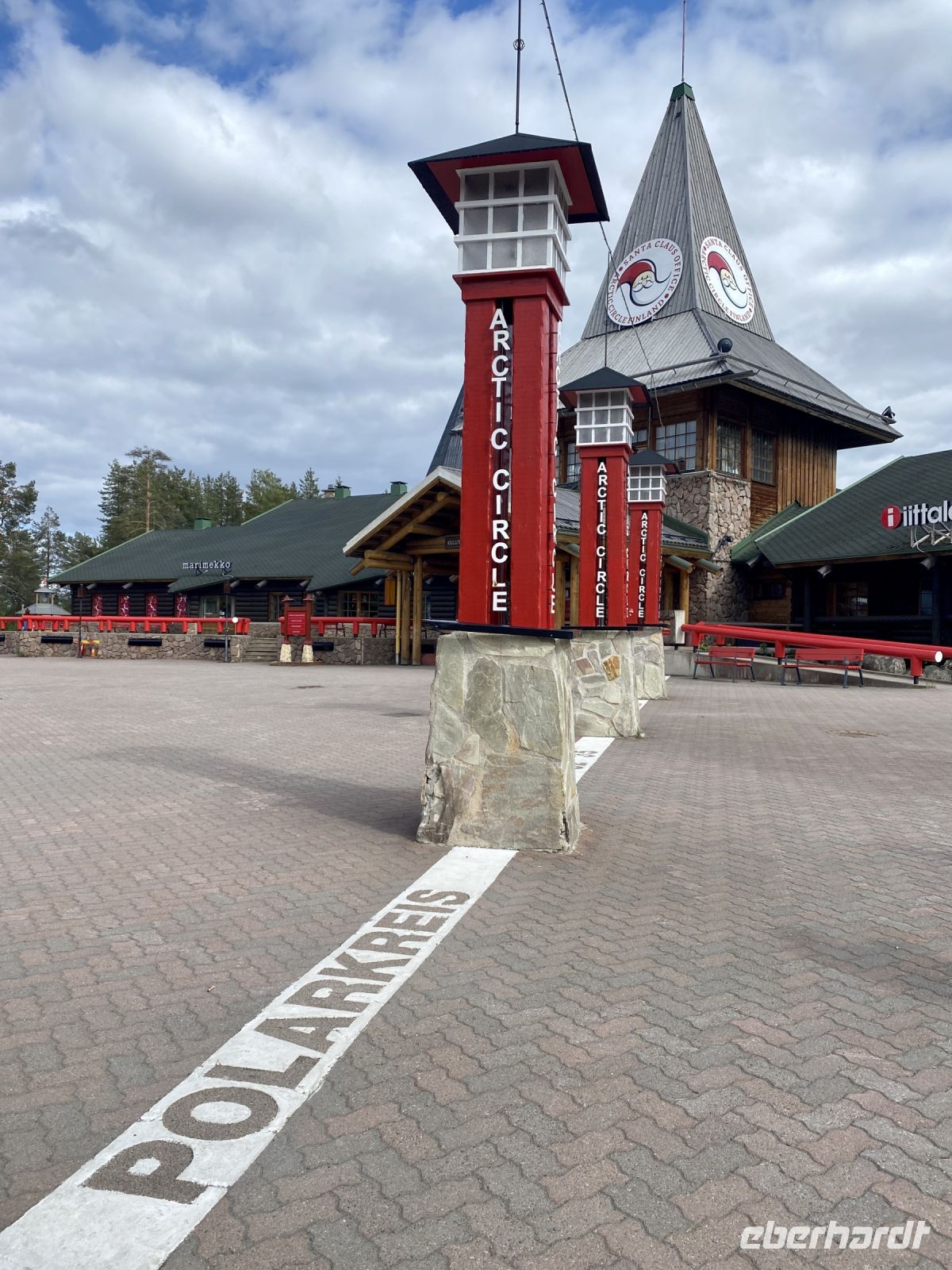 Tag 5 - Polarkreisüberquerung und Besuch beim Weihnachtsmann 