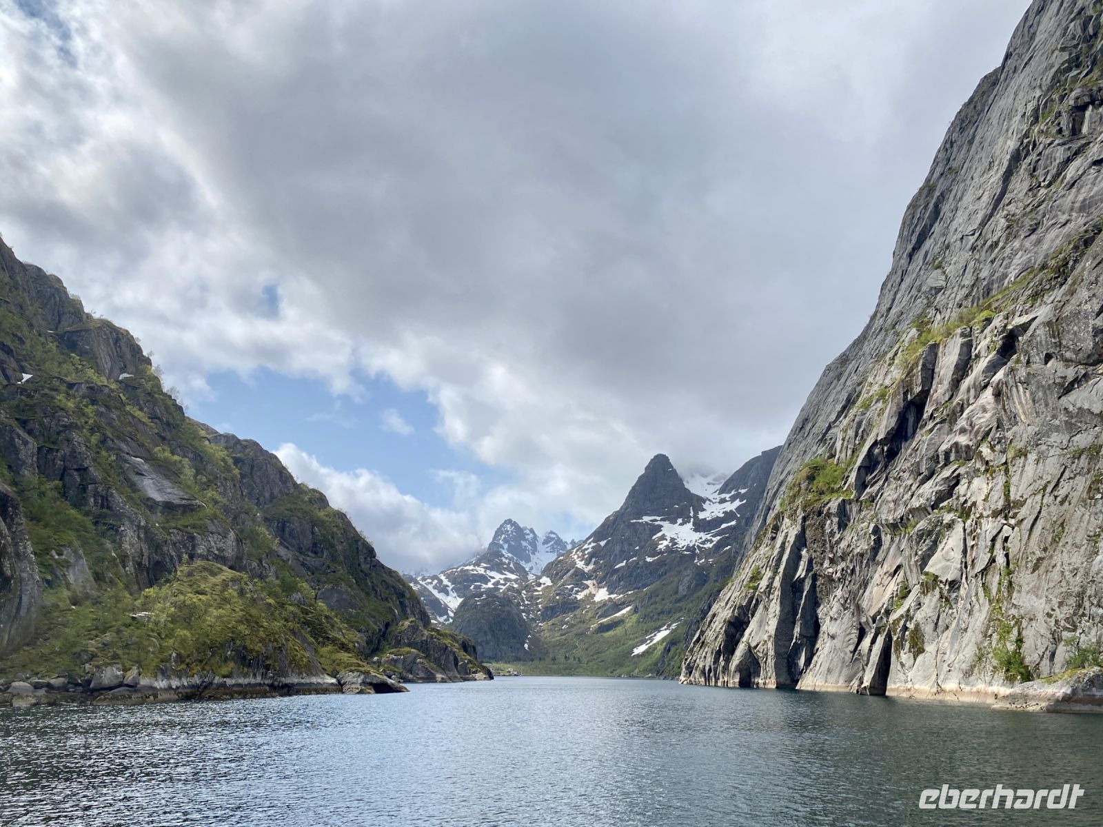 Tag 9 - Fahrt in den Trollfjord 