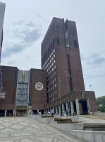 Tag 14 - Stadtrundfahrt in Oslo, Rathaus 