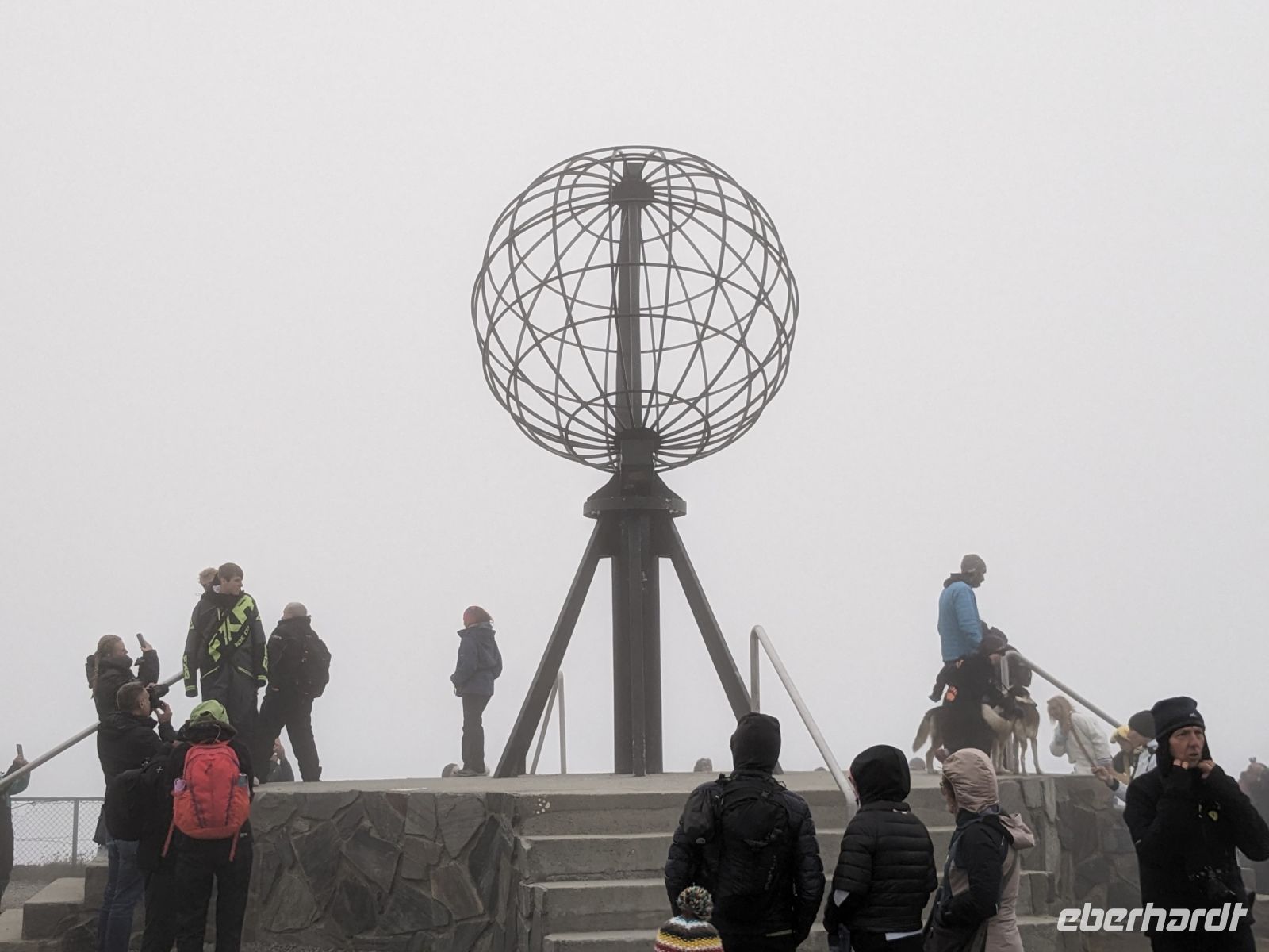 so kann es am Nordkap um Mitternacht auch aussehen - wenn die Sonne sich versteckt