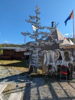 Stopp an einer Raststätte mit samischem Souvenirshop