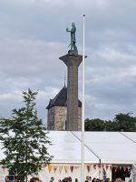 Säule mit Olav Tryggvason auf dem Trondheimer Markt, wo gerade die 