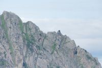 Lofoten Fischerdorf Henningsvær - Der Vågakallen Troll im Henningsvær-Gebirge (König der Lofoten)