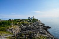 Lofoten Fischerdorf Henningsvær - Am Fußballplatz