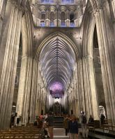 Kunst aus Licht und Stein