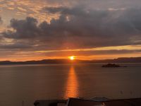 die Sonne geht wieder unter