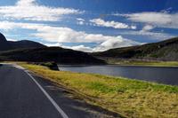 Auf der E69 am Porsangerfjord - Der Weg zur Insel Magerøya (Nordkappinsel)