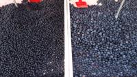 Heidelbeeren und Rauschbeeren auf einem finnischen Markt