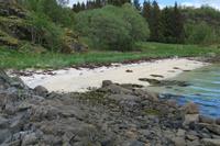 Strand am Schiffsanleger Hanoy