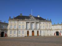 Stadtrundfahrt in Kopenhagen (Schlossplatz Amalienborg mit Gästehaus der Königlichen Familie)