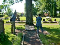 Mariefred, am Grab von Kurt Tucholsky  