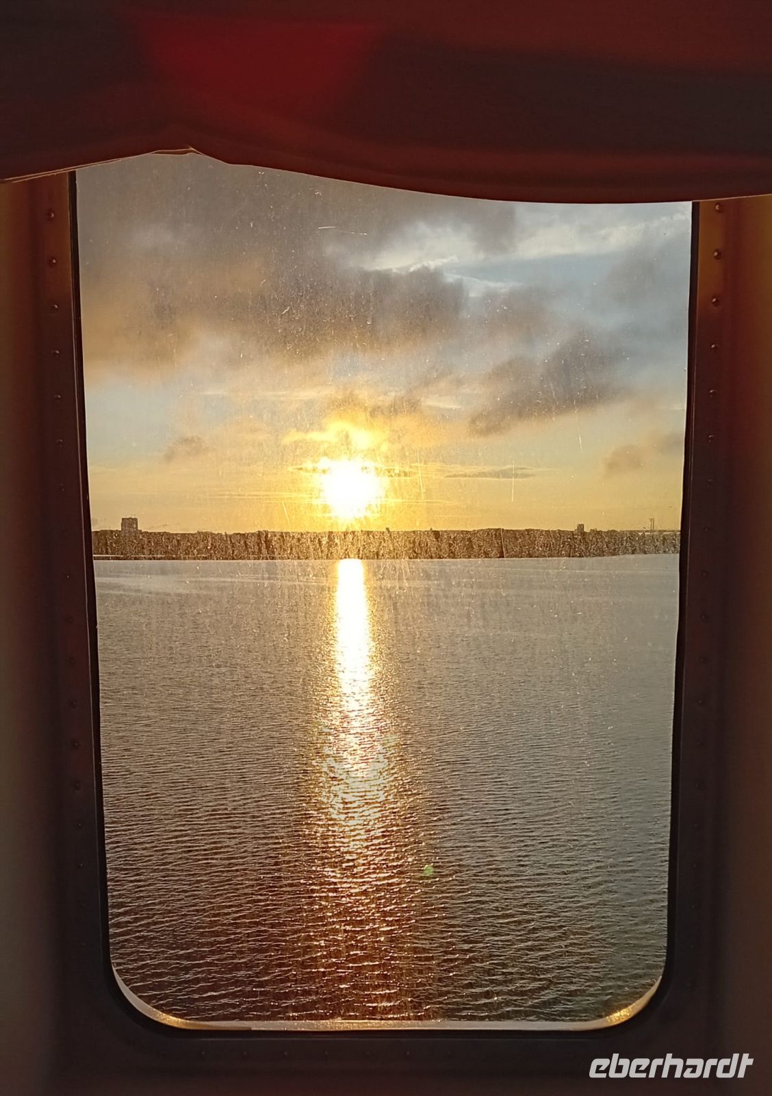 Sonnenuntergang auf dem Schiff