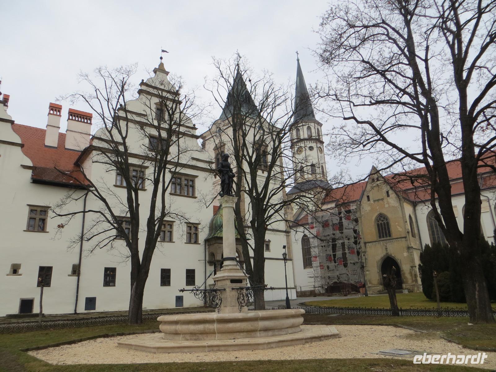 Levoca Rathaus und St. Jakob