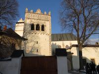 katholische Kirche und Glockenturm Keszmarok
