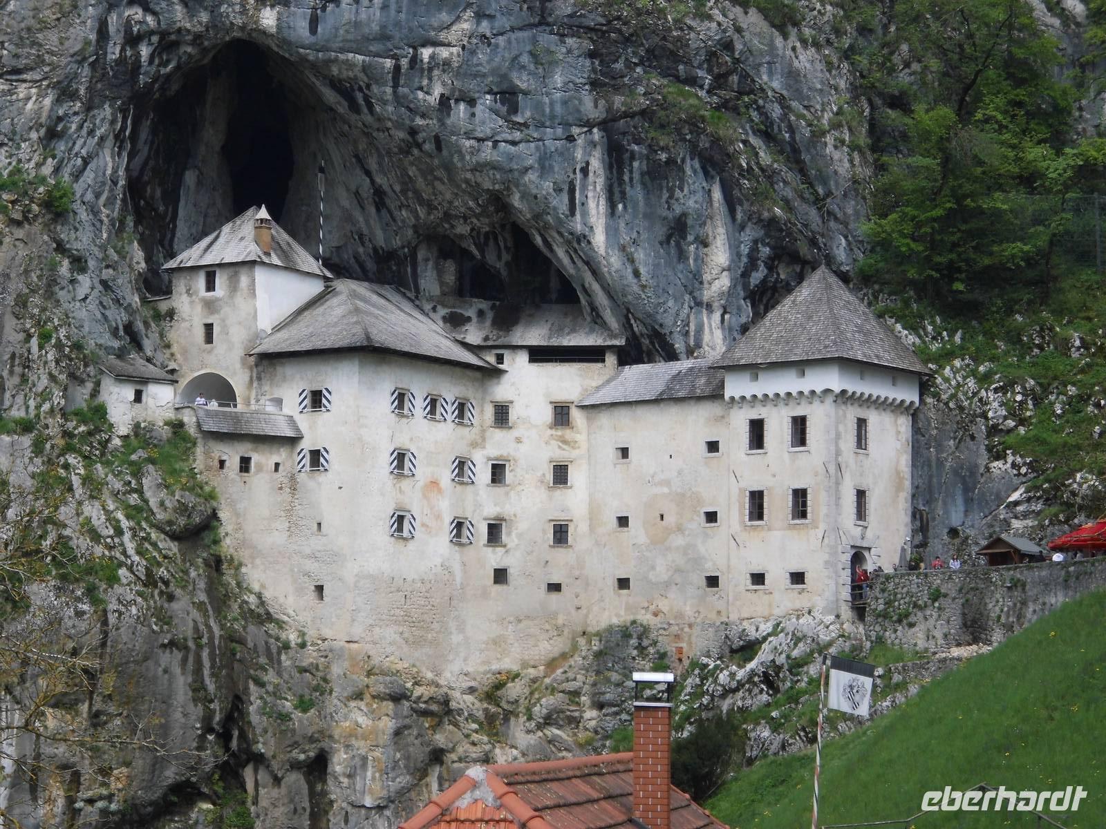 Predjamski Grad - die Burg vor der Höhle