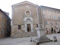 Ende des Hauptplatzes von Urbino