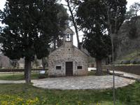 Kirchlein am Wasserfall im Krka-Nationalpark