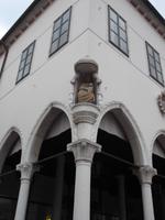 Koper, Marienstatue an der Stadtloggia