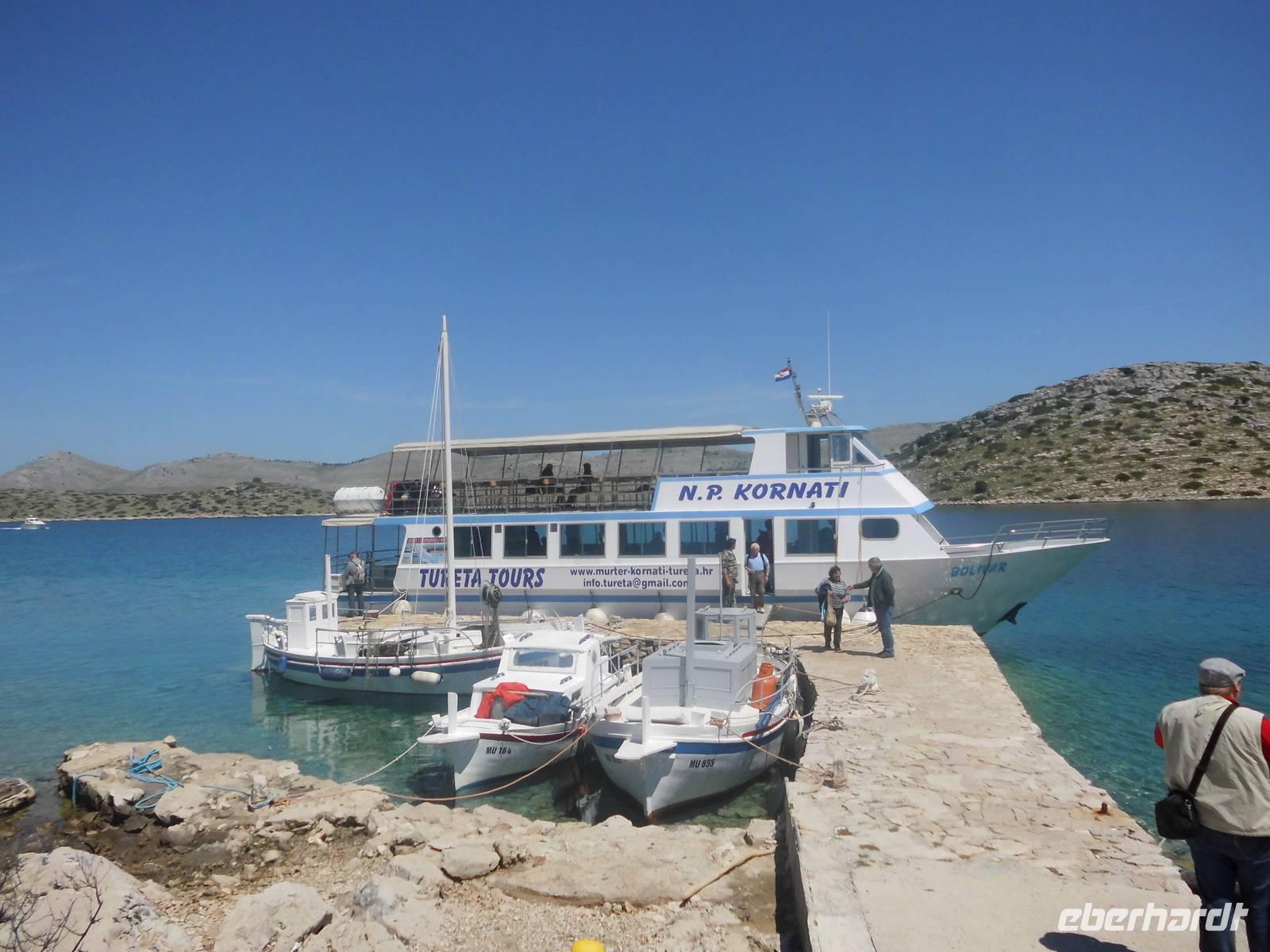Boot auf Levrnaka