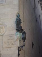 Figur am Gouverneurspalast von San Marino