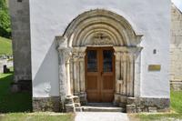 042 Spitalic, Portal der Kirche