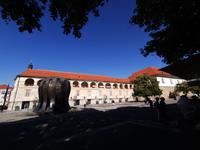 Platz Trg svobode mit dem Denkmal des Nationalen Befreiungskrieges, Maribor
