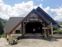 Der Hof, wo unsere Käseverkostung stattfindet in Srednja vas v Bohinju
