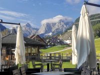 Der Blick von der Frühstücksterrasse in unserem Hotel in Kranjska Gora