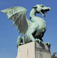 Der Drache ist das Symbol von Ljubljana und man findet ihn im Straßenbild überall