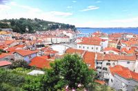 Blick über Piran und die Adriabucht