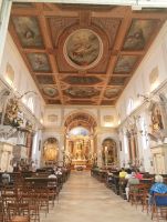 Es ist gerade Gottesdienst in der Kathedrale des heiligen Georg