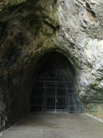 die Pforten in den Untergrund - wortwörtlich 