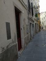 Hundehalter, bitte, entfernen Sie die Markierungen!