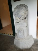 Schneeberg, in Stein gemeiselt