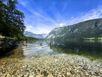 Eine Kajakfahrerin auf dem Bohijn See