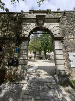 Eingangstor zu Grad Stanjel