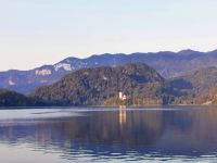 Marienkirche auf der kleinen Insel im Bleder See