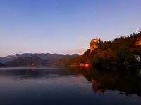 Die Burg von Bled am frühen Morgen