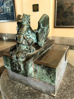 Solchen Skulpturen begegnet man in Ljubljana überall